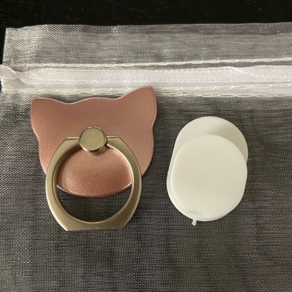 Cat phone ring